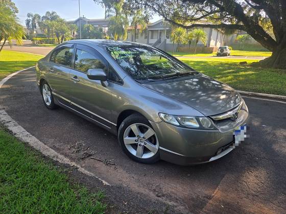 HONDA CIVIC 1.8 LXS 16V GASOLINA 4P AUTOMÁTICO